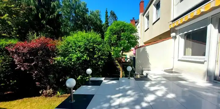 Dom 150 m2 z ogrodem w Warszawie Bemowo