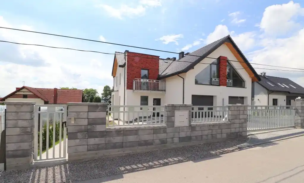 Piękny, nowoczesny dom w Modlnicy z 4 sypialniami - zdjęcie 9
