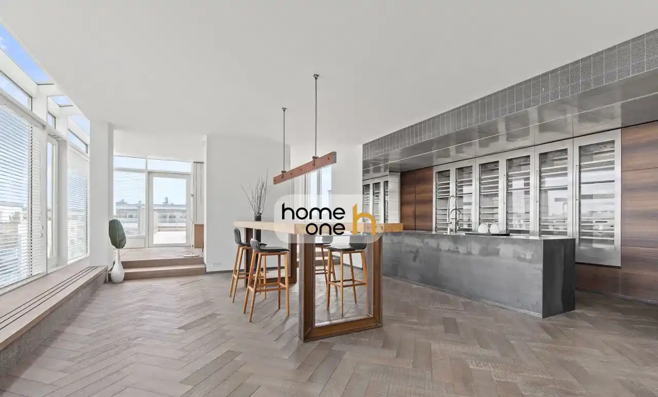 Wyjątkowy Penthouse z prywatą windą i ogromnymi tarasami - zdjęcie 3