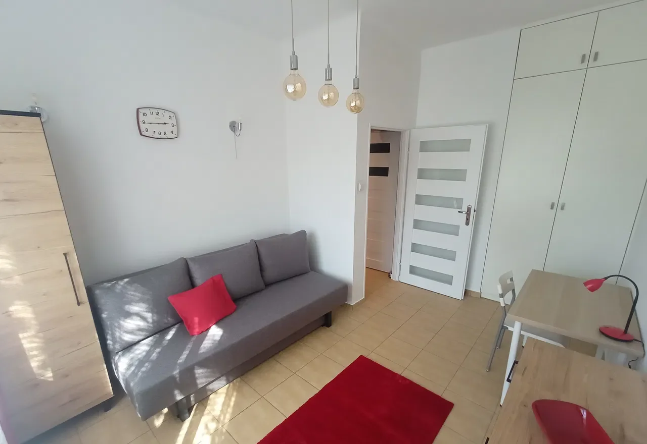 Kawalerka wśród zieleni/ Studio in greenery (ul. Sielecka 52) - zdjęcie 2