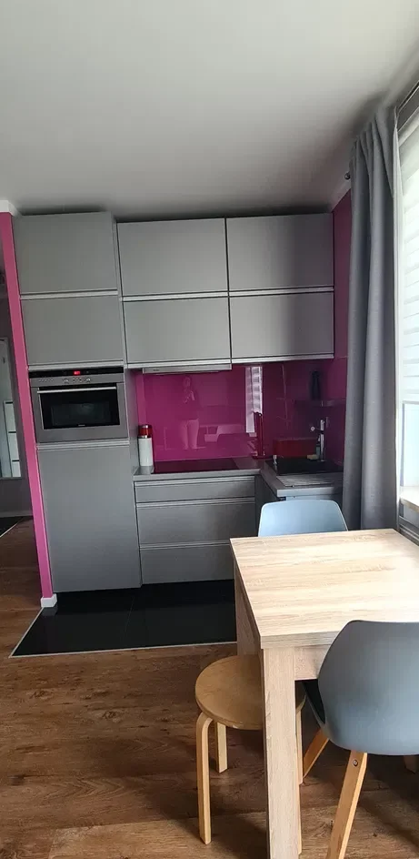 Mieszkanie w centrum miasta na wynajem - zdjęcie 3