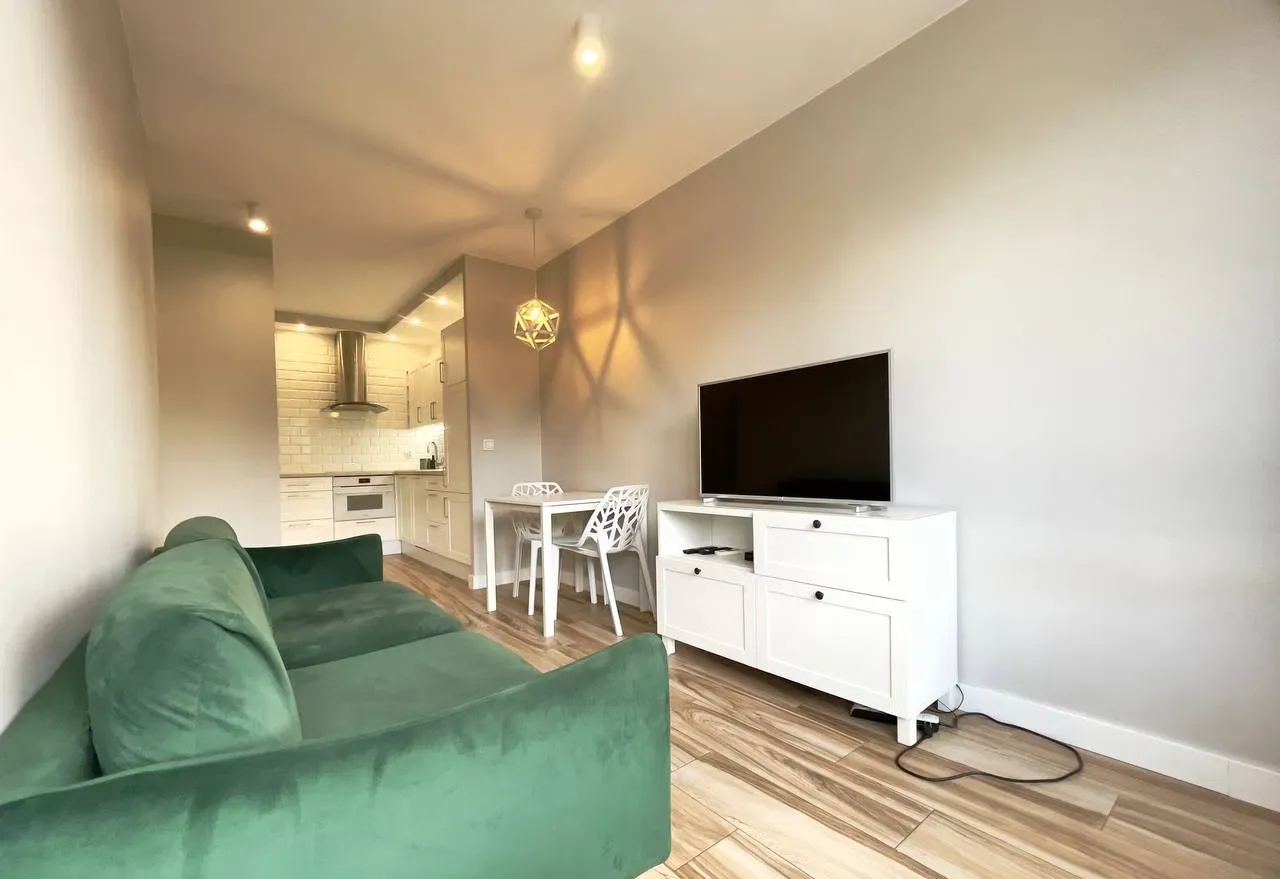 Calość 3210 / 32 m² z oddzieloną strefą sypialnianą/ ul. Wyszyńskiego - zdjęcie 2