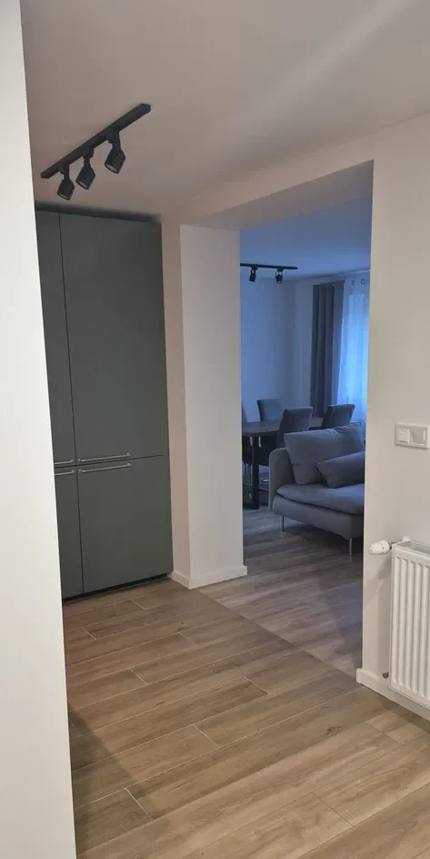Połowa domu na wynajem - parter - zdjęcie 9