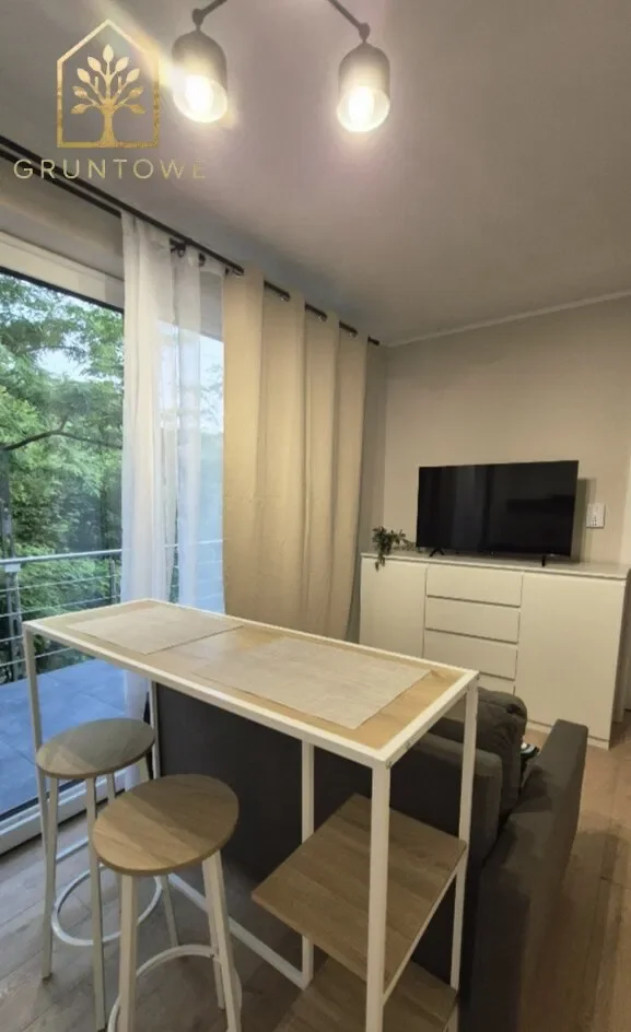 Kawalerka Umeblowana Do Wynajęcia | Balkon - zdjęcie 4