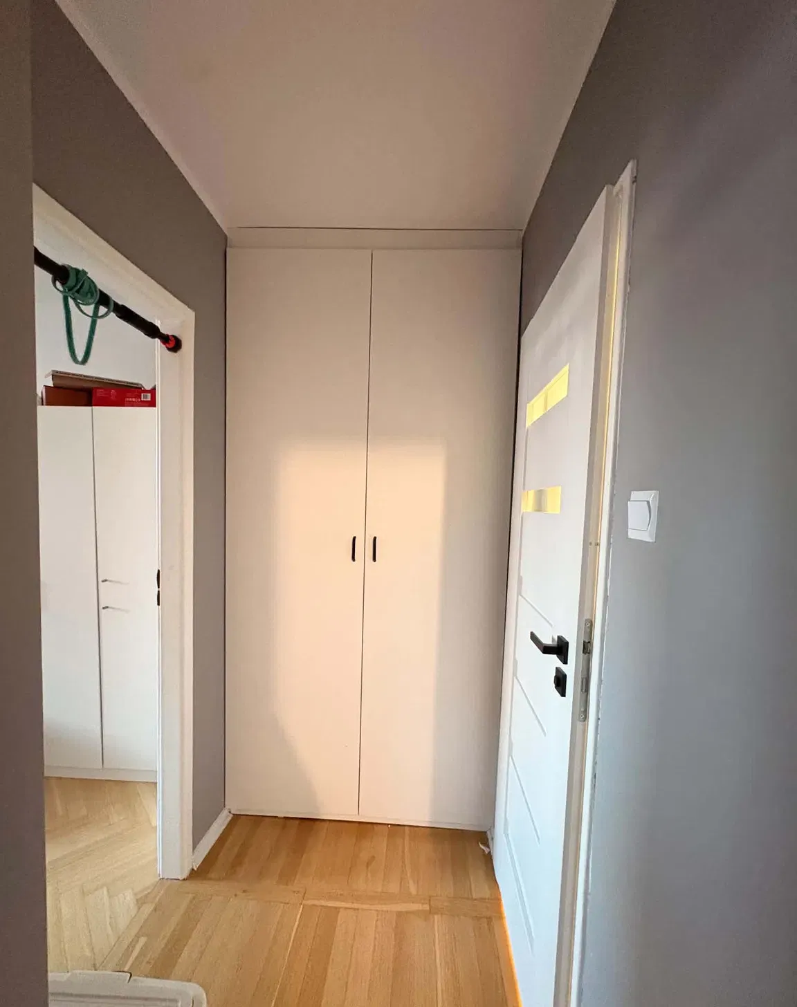 Ładny pokój na rogu Chłodnej i Żelaznej - zdjęcie 8