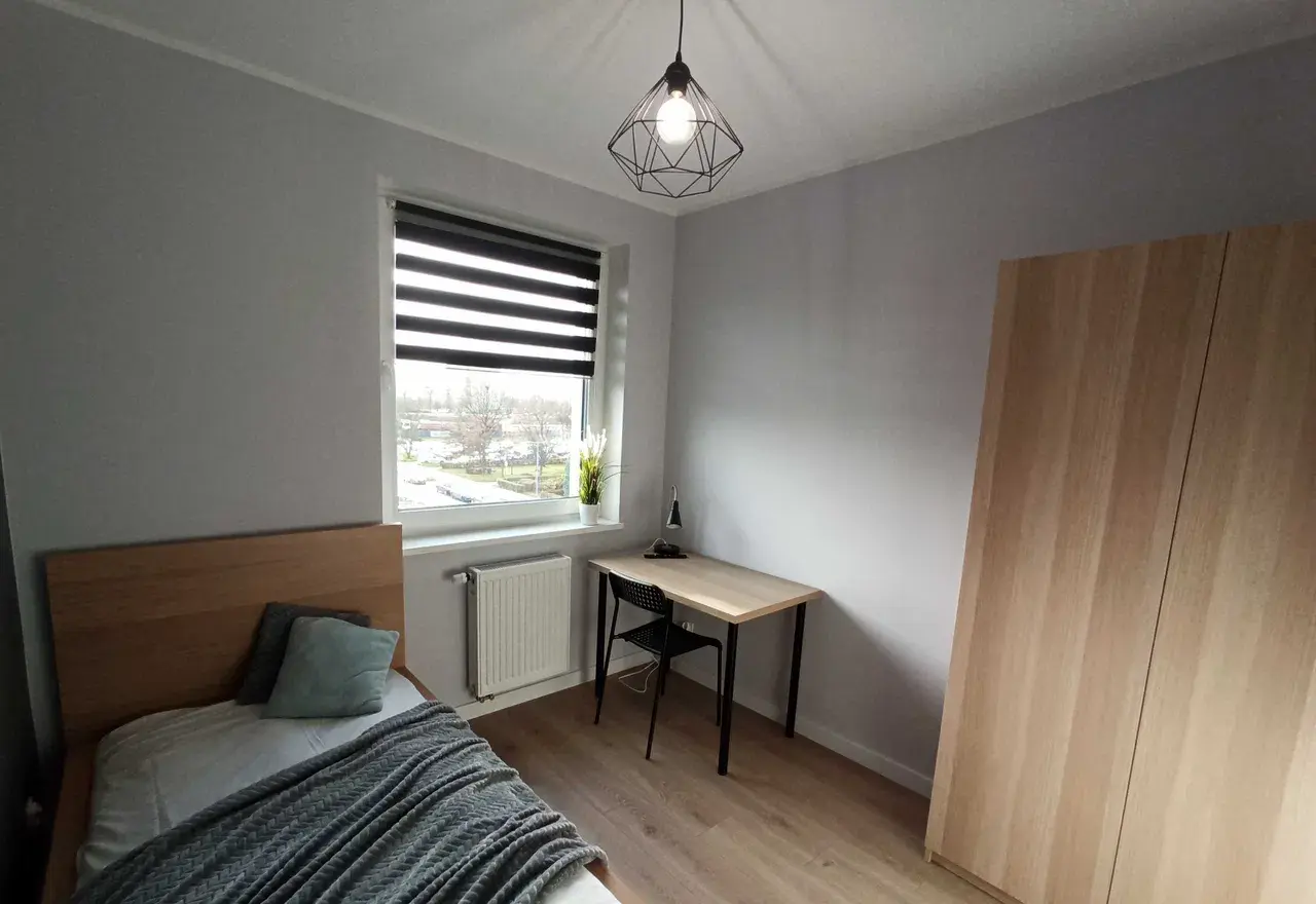 Duże  rozkładowe mieszkanie 80 m2 5 pok. loggia ul. Tatarkiewicza - zdjęcie 4