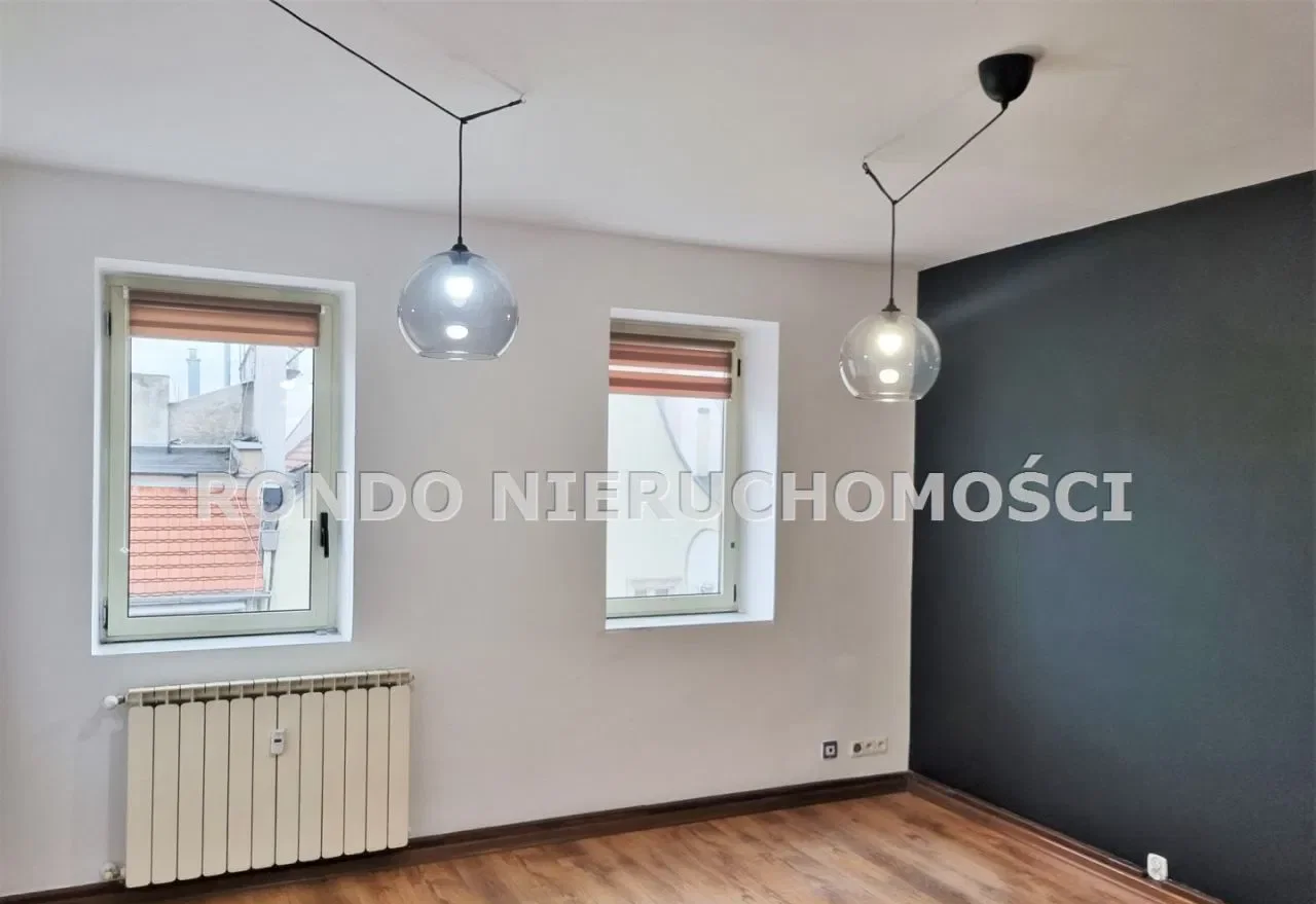 Lokal biurowy 80 m² na 5. piętrze we Wrocławiu, Rynek