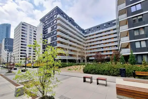 Obok Sky Tower, 25m2, umeblowane, komfortowe, miejsce postojowe - zdjęcie 2