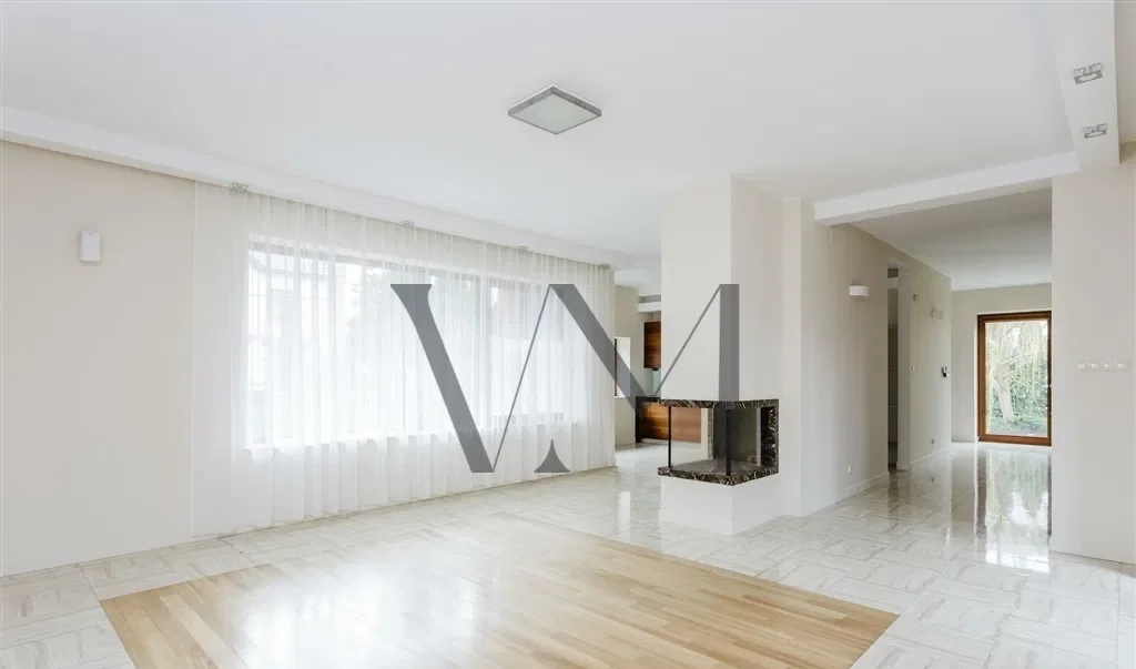 Wilanów Niski, dom 360m2, 5 sypialni - zdjęcie 2
