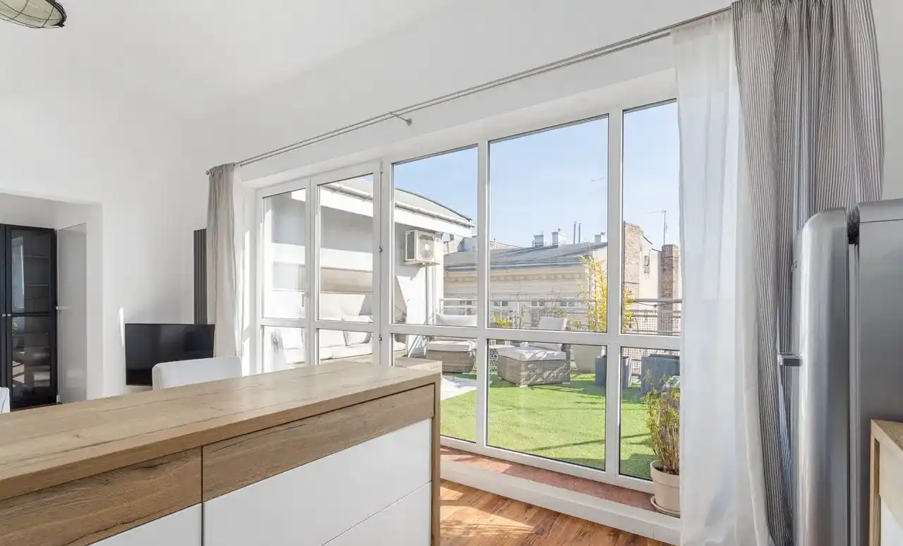 Prestiżowa lokalizacja- apartament z tarasem widokowym- hala garażowa - zdjęcie 7