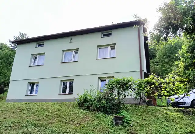 Do Wynajęcia zadbany dom z dużą działką (30 ar) – przestrzeń do własnej aranżacji Krzemienna