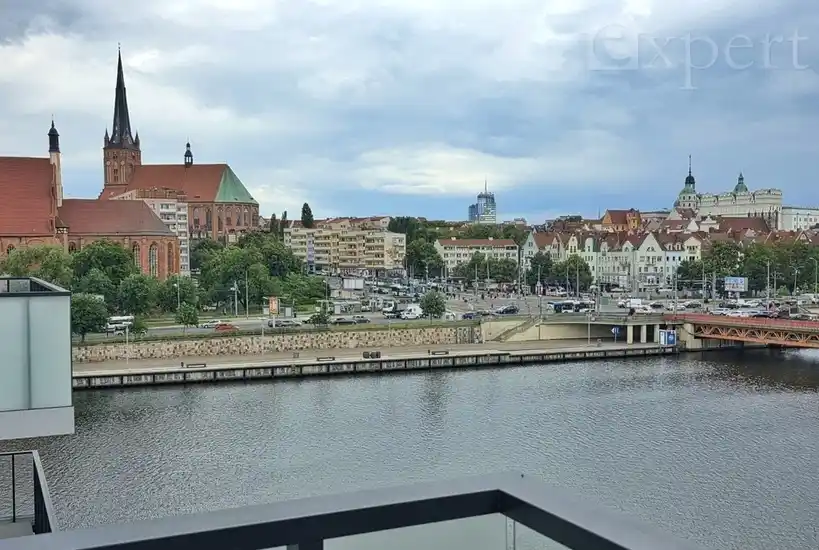 Pachąca nowością kawalerka z parkingiem