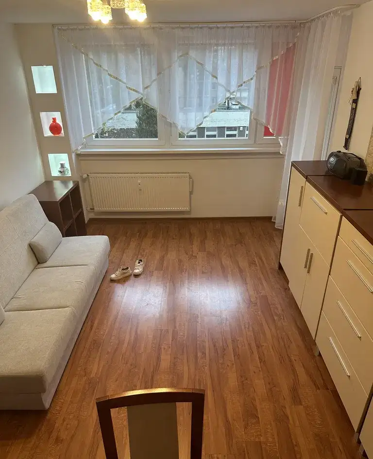 ul. Papiernicza/duży pokój/ balkon/piwnica/mała rowerownia/winda - zdjęcie 4