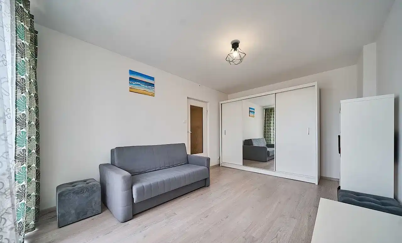 Turka, os. Borek - duża, 36 m2 kawalerka - zdjęcie 2