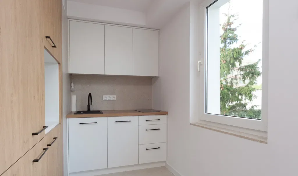 2 sypialnie + salon z aneksem/ 20 min pieszo do UM - zdjęcie 2