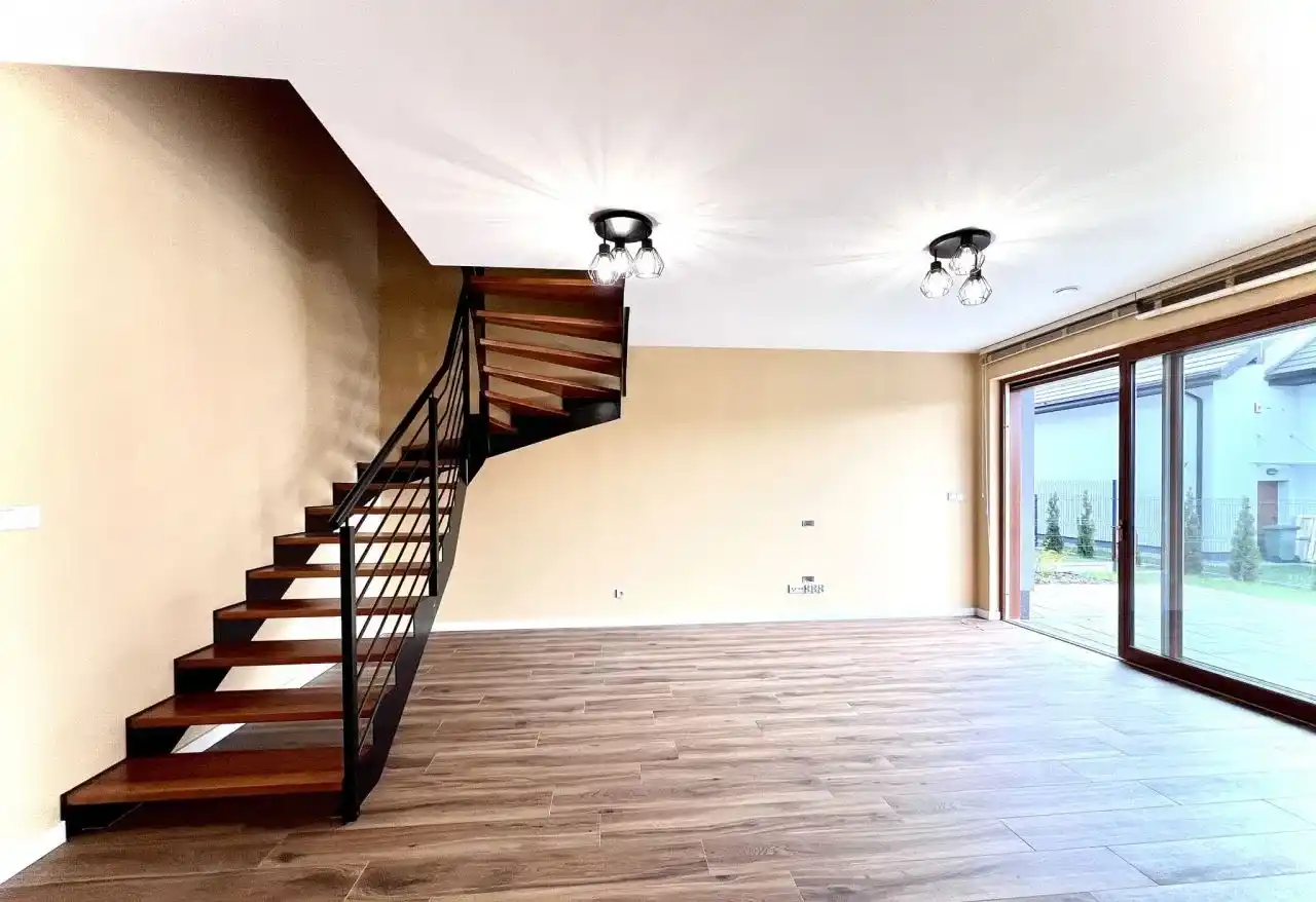 Komfortowy Dom Dla Rodziny | Ogród | Taras 40 M² | - zdjęcie 5