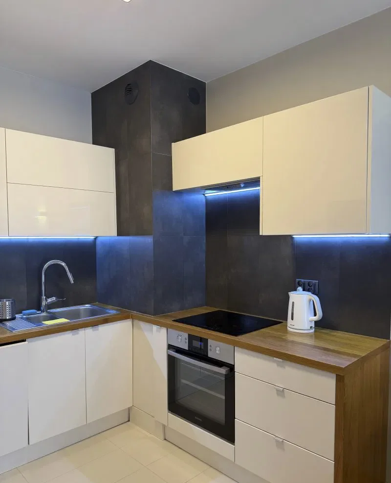 Wynajmę komfortowe 2 pokojowe mieszkanie 42,69 m2 Warszawa Wola - zdjęcie 8