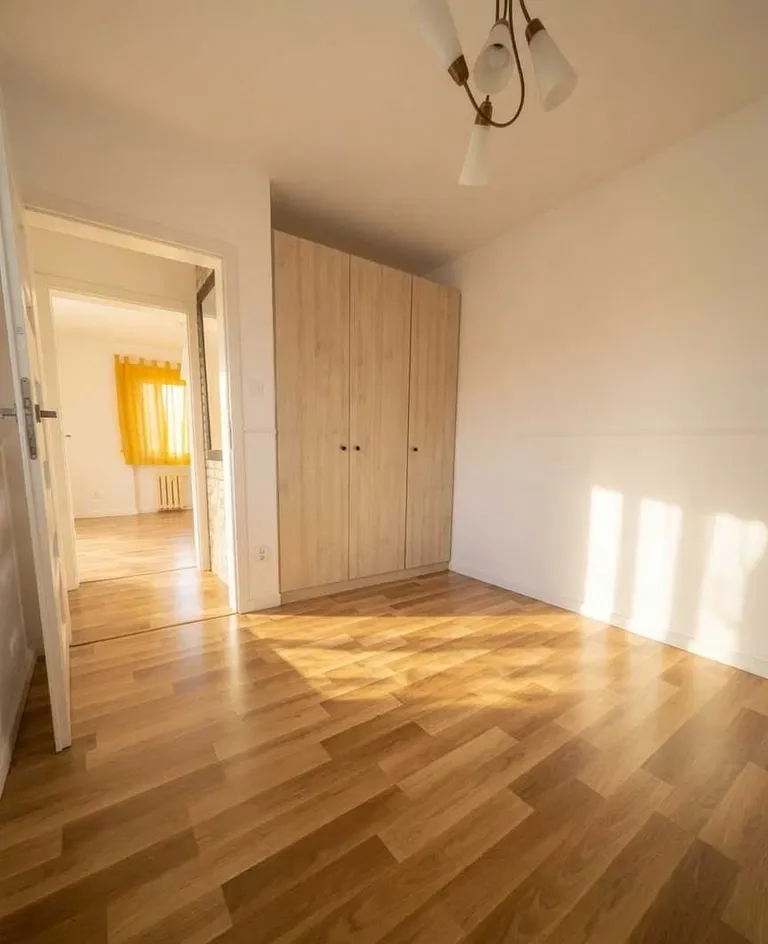 Mieszkanie Rumia Zagórze 4 pokoje 2 osobne pokoje duży salon i osobna kuchnia. - zdjęcie 8