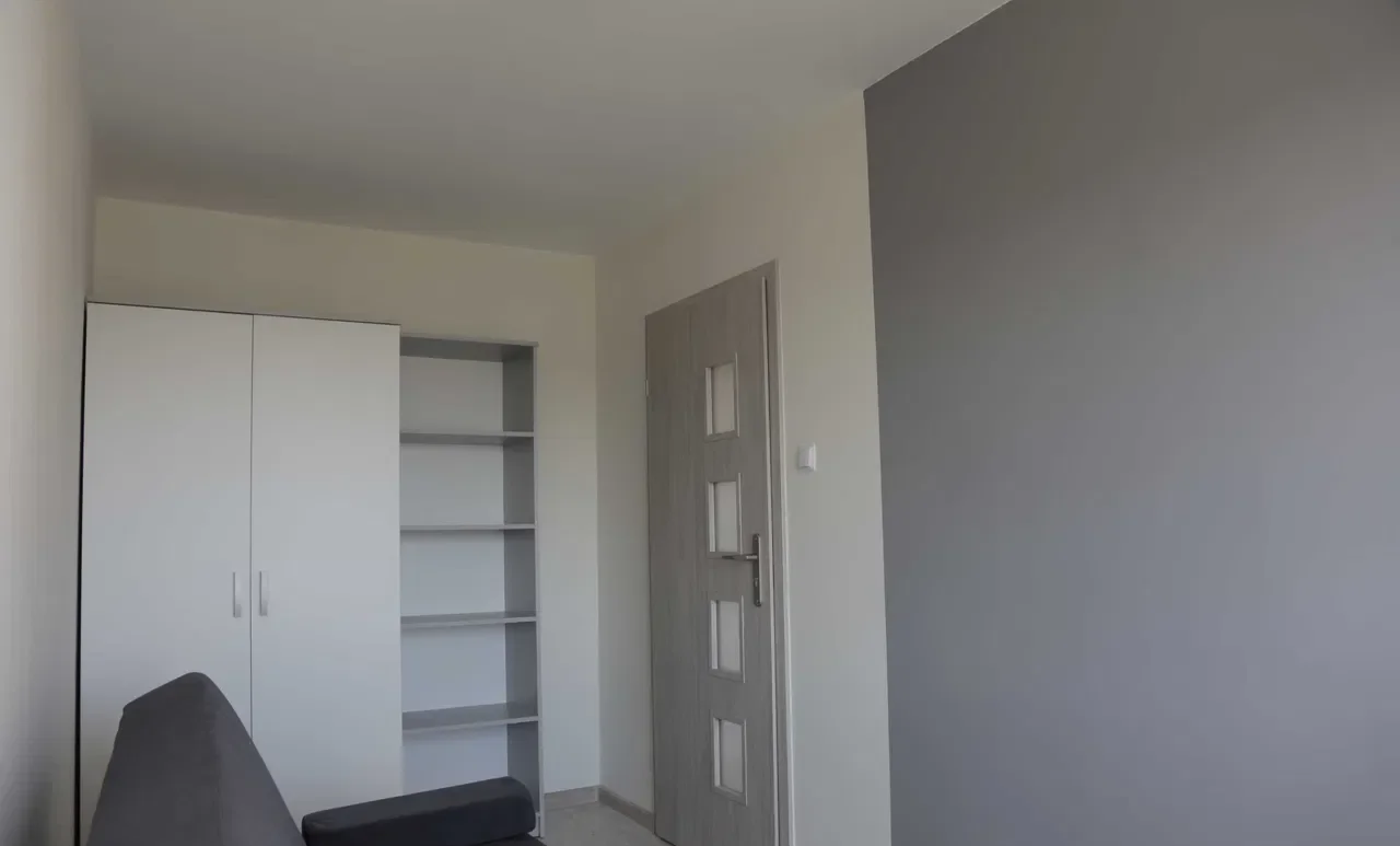 Wolne 4 pokoje w jednym mieszkaniu od października, Kaczorowskiego Wiejska Akademicka Kopernika, młodym osobom, najlepiej studentkom, zapraszam :) - zdjęcie 3