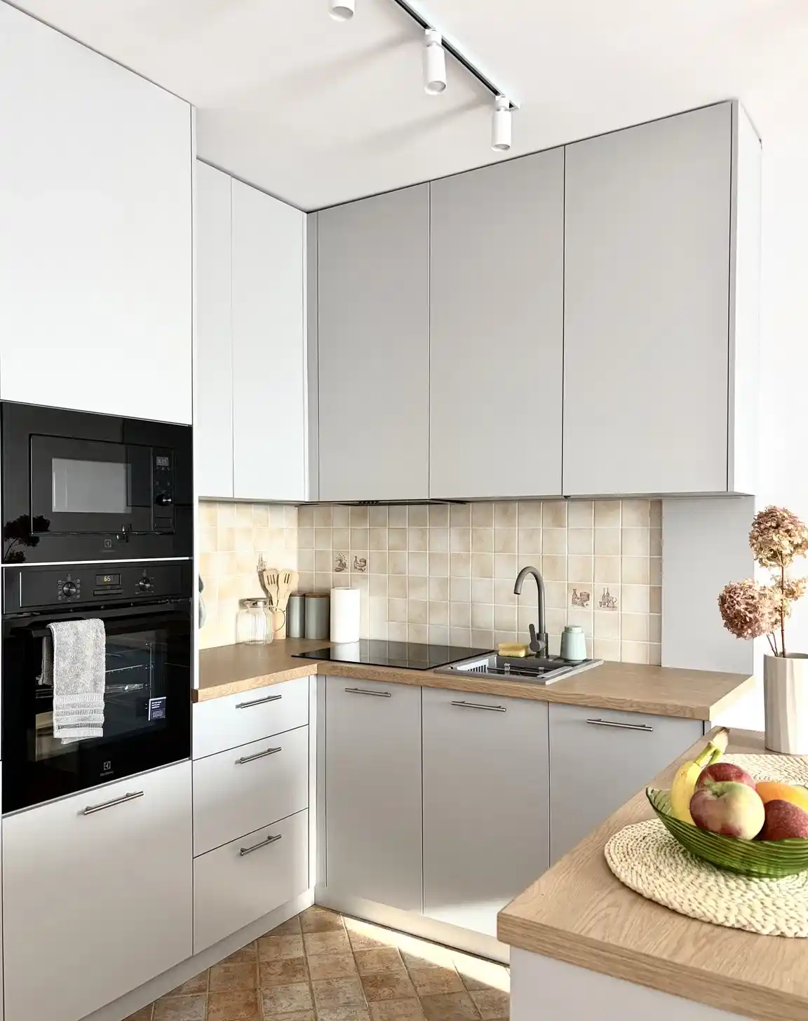 2 pokoje | GARAŻ | Park nad Balatonem | 20 min Centrum | 11 piętro - zdjęcie 8