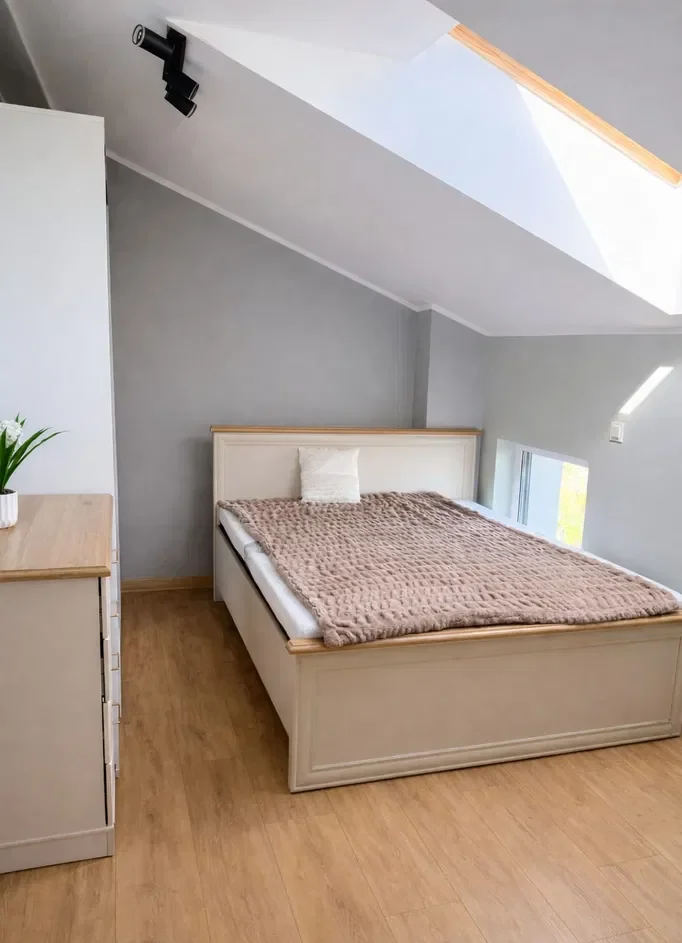 3 pok/75m2/nowe budownictwo/ogródek/garaż/wyposażone i umeblowane - zdjęcie 9