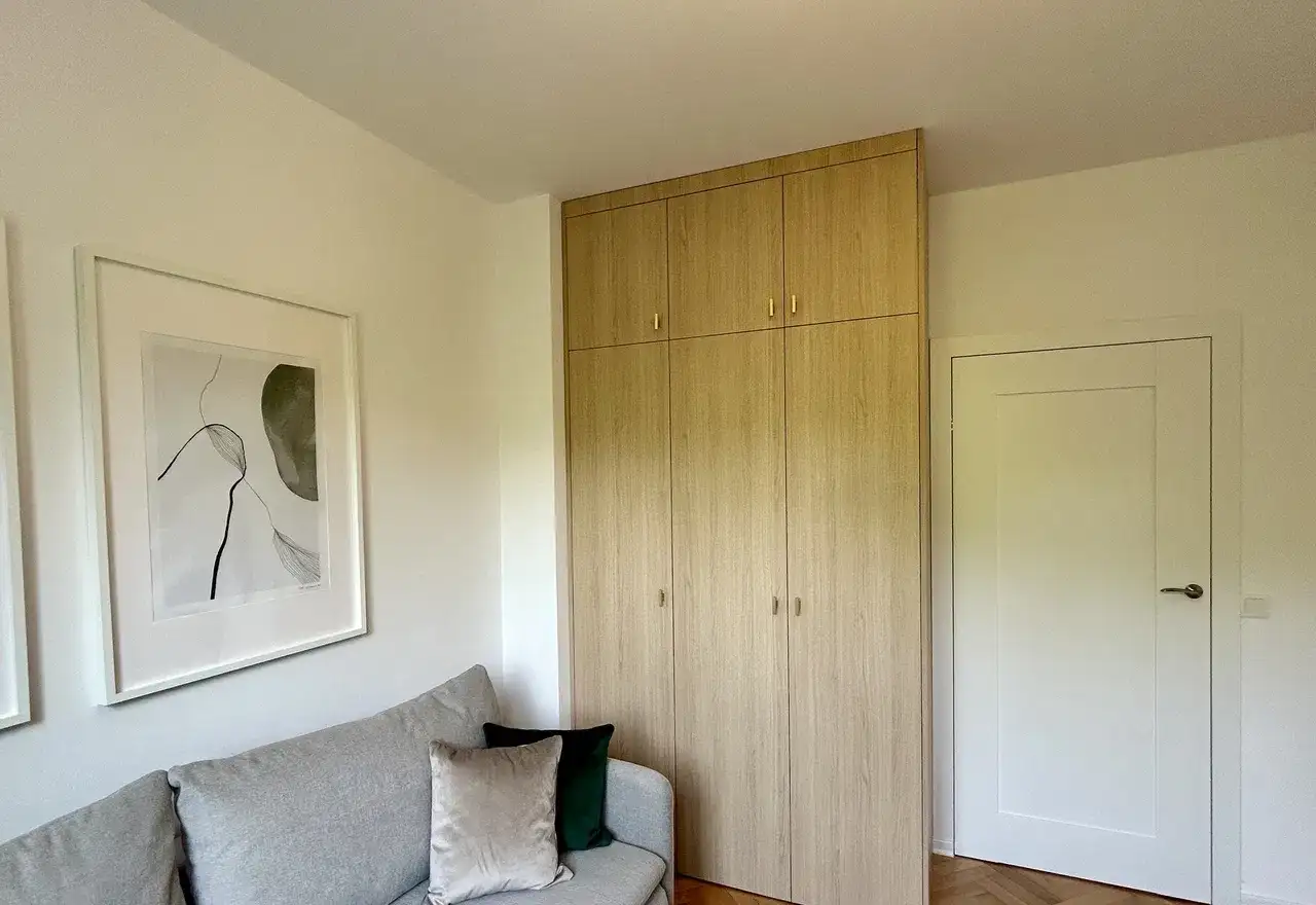 KAWALERKA DO WYNAJĘCIA – CENTRUM, PLAC ZBAWICIELA / STUDIO TO RENT - zdjęcie 3
