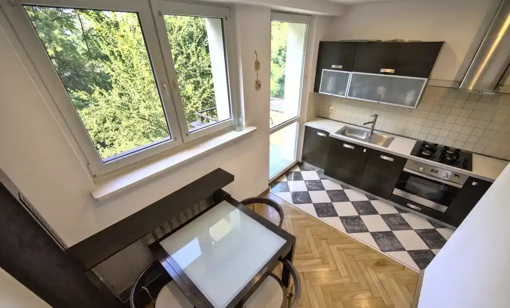 Przestronne z 2 balkonami, piwnicą i klimą blisko Quattro/CapGemini - zdjęcie 5