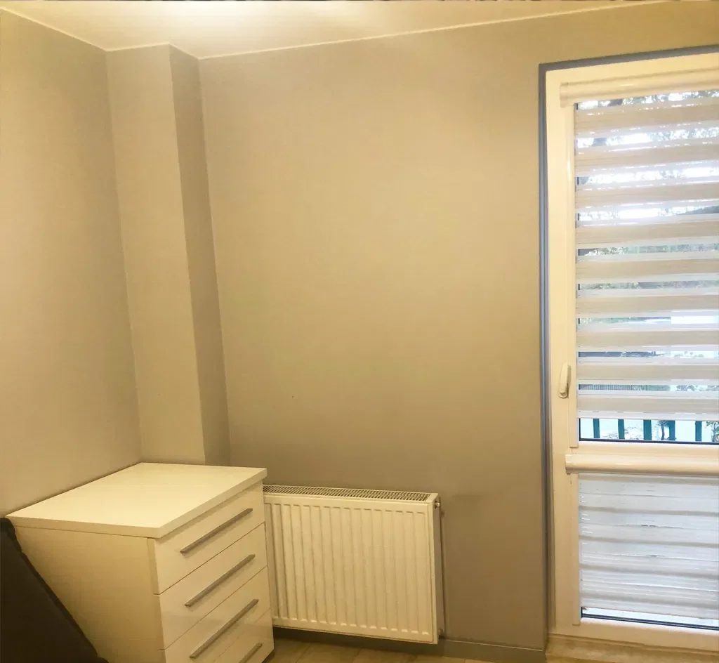 Wynajmę pokój z balkonem o powierzchni 9 m². Oferta dla kobiety. - zdjęcie 3