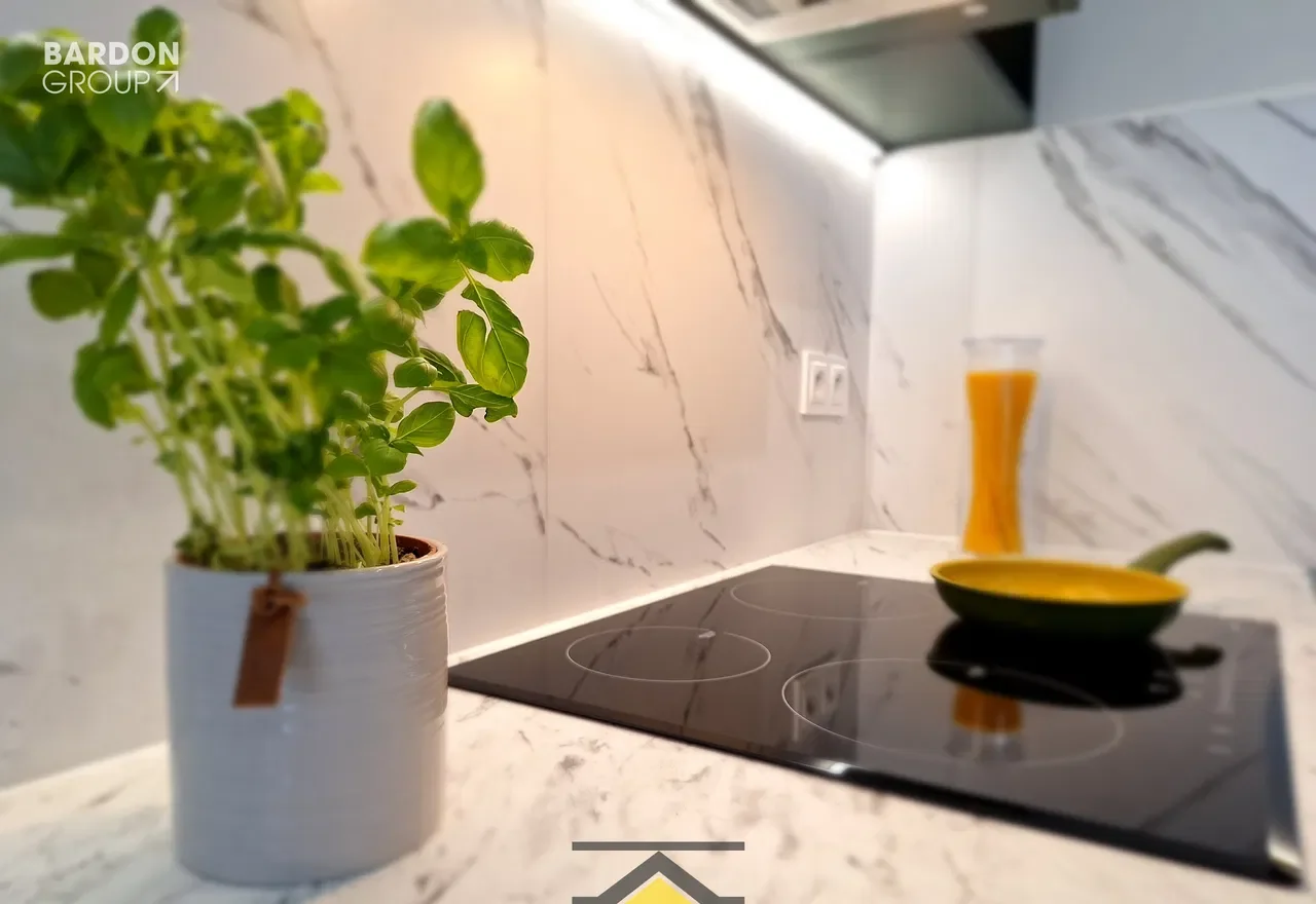 Apartament w centrum miasta z widokiem na Katedrę! - zdjęcie 2