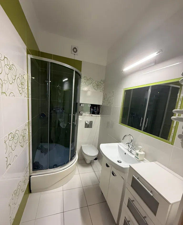 Stylowy apartament z balkonem - ciche centrum, wysoki standard - zdjęcie 4