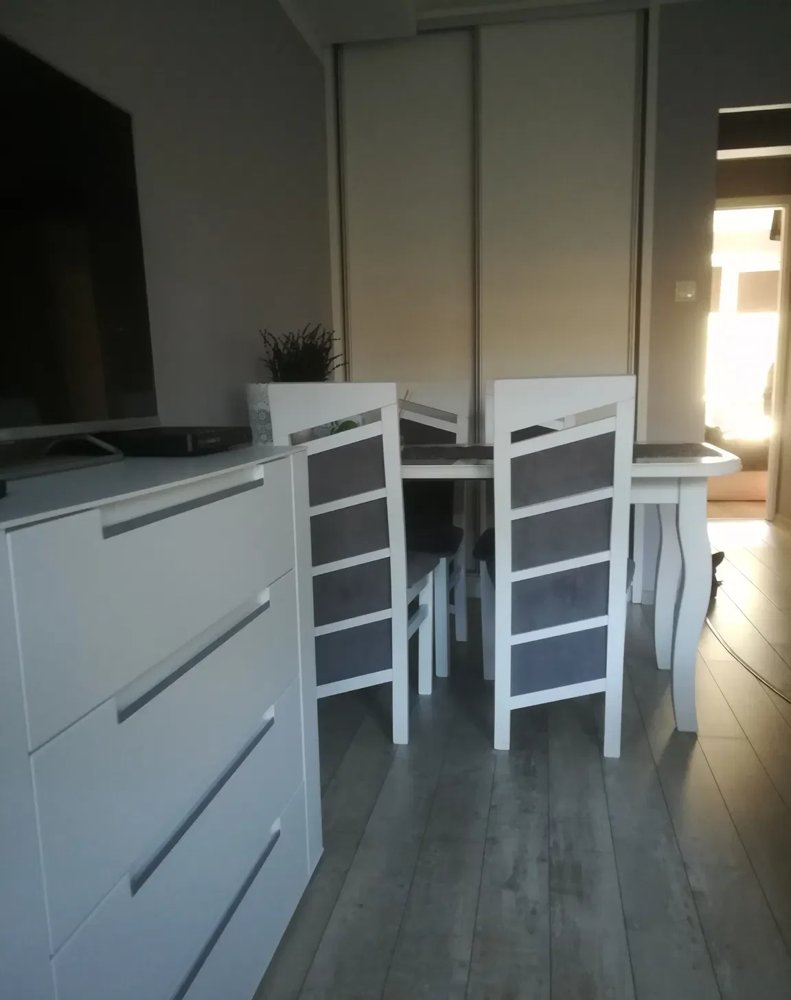2 pokojowe dobrze doświetlone mieszkanie - zdjęcie 7