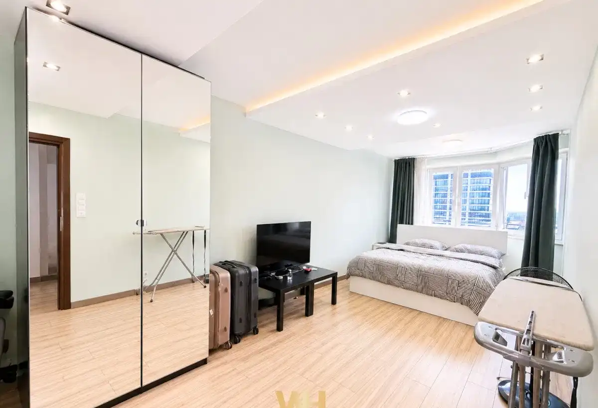 Apartament z pięknym widokiem w centrum - zdjęcie 3