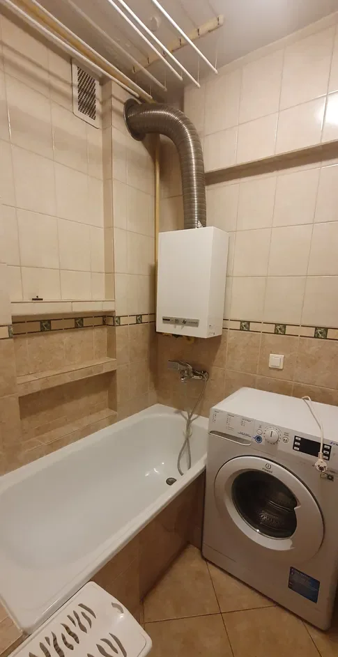 Mieszkanie do wynajęcia z balkonem w Gliwicach - zdjęcie 4