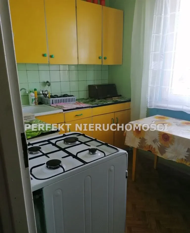 2pok,blok,balkon,niski standard - zdjęcie 9