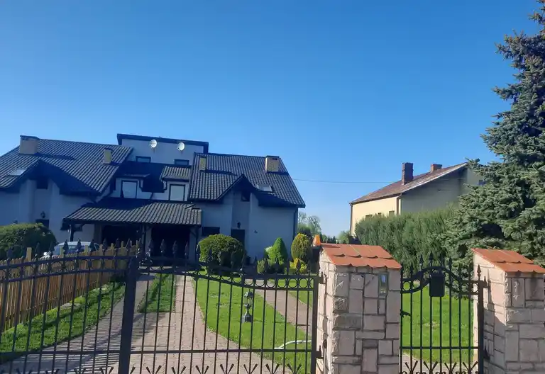 DOM NA WYNAJEM/SPRZEDAŻ