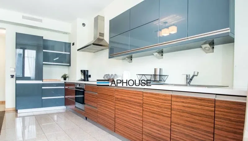 4-pokojowy apartament w centrum Krakowa - zdjęcie 7