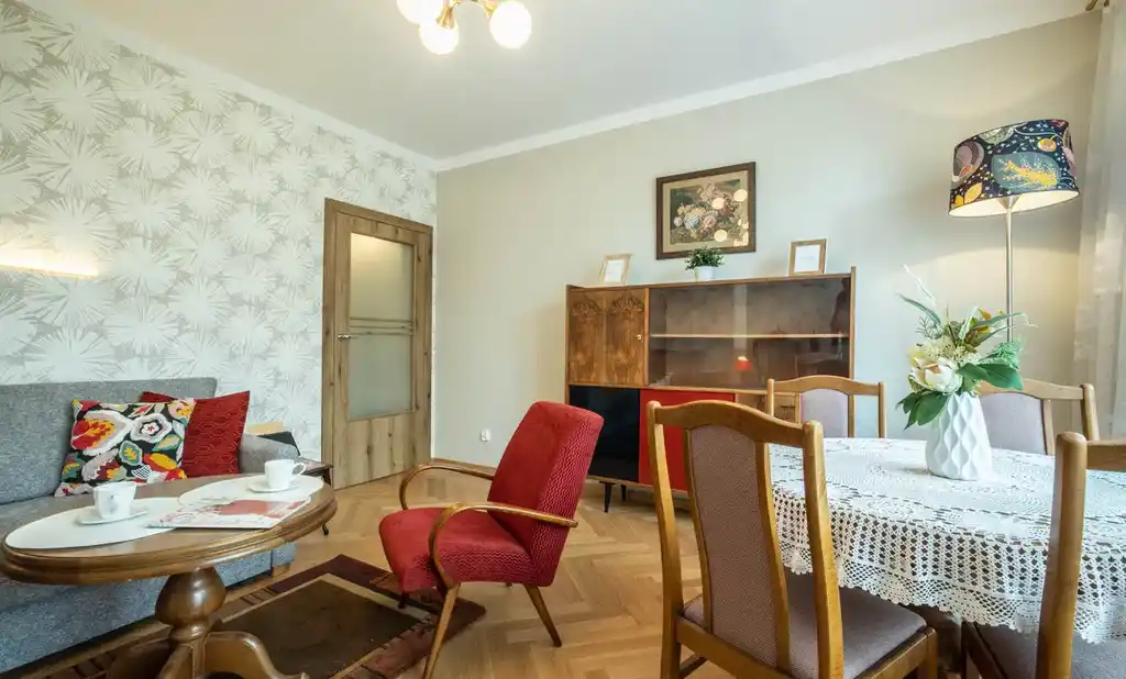 Zadbane 2 pokoje z balkonem na zielonych Bałutach, ul. Bracka - zdjęcie 4