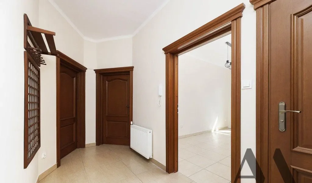 Lokal do wynajęcia pod biuro/kancelarię przy Al. Beliny Prażmowskiego 25 w Krakowie - zdjęcie 9