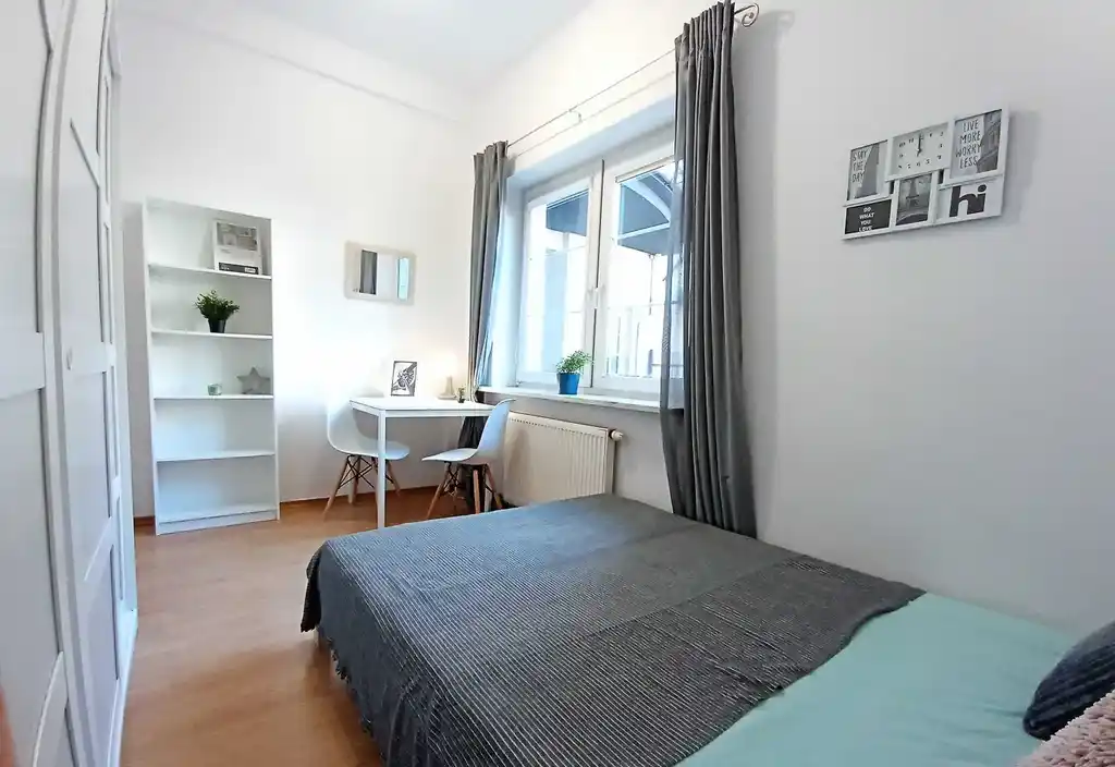 [PL, RUS, ENG] Komfortowy pokój Okęcie Hynka.Large room. Комфорт номер - zdjęcie 2
