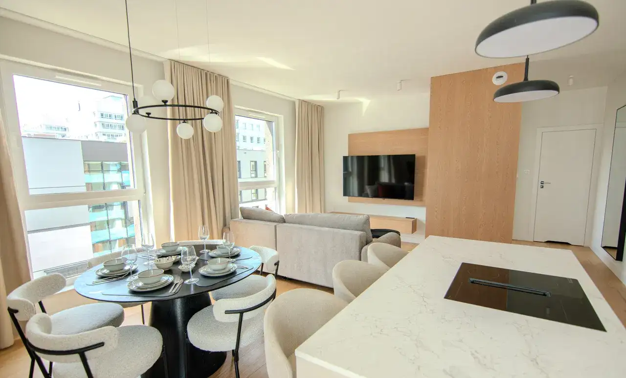 Czteropokojowy apartament na Mokotowie - zdjęcie 4