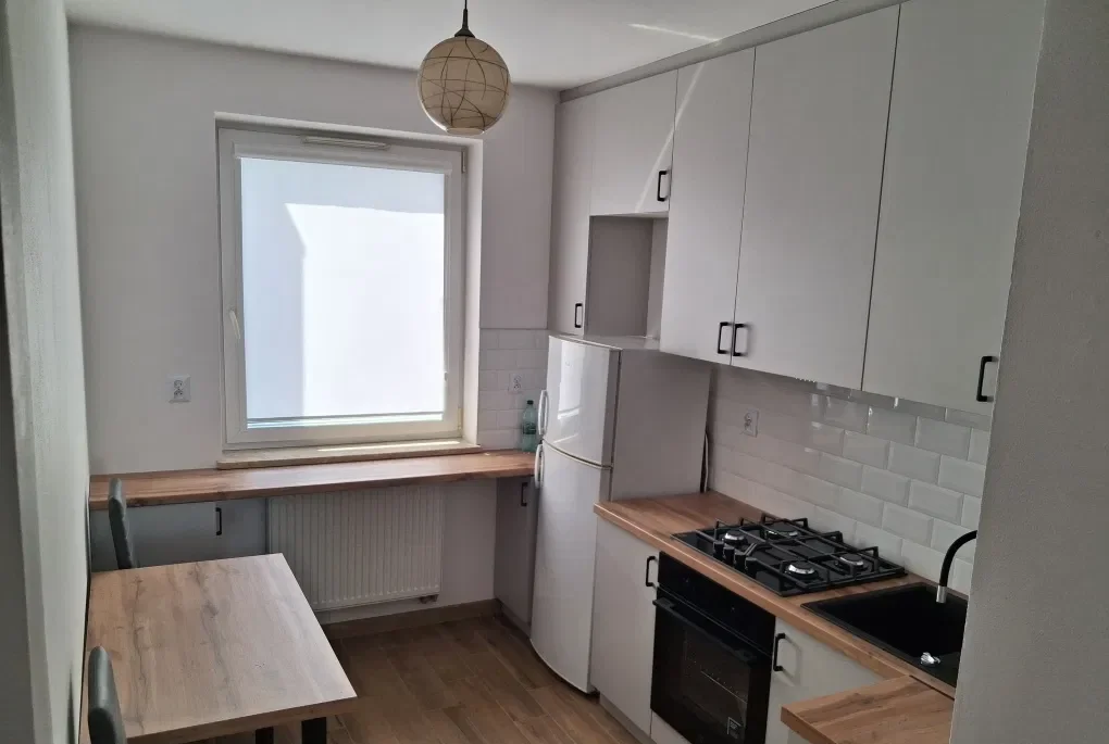 Pokój w centrum, po remoncie - zdjęcie 2