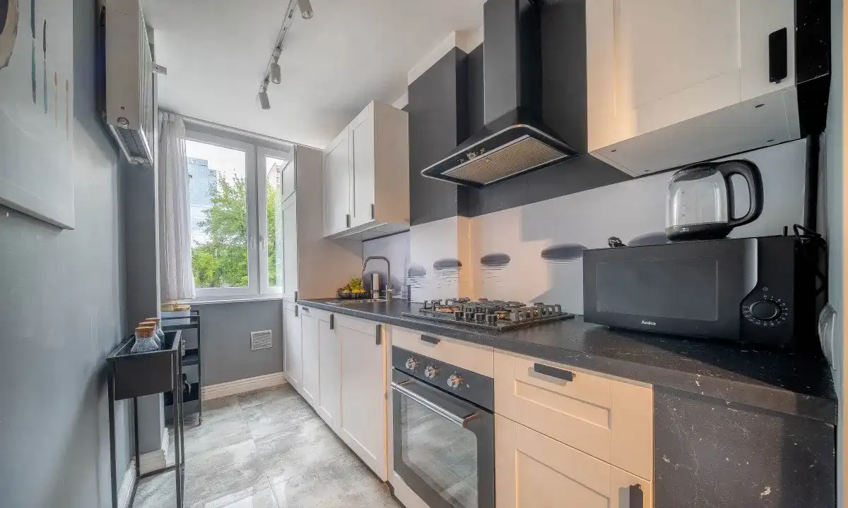 Apartament przy ul. Nowogrodzkiej 74 - zdjęcie 10
