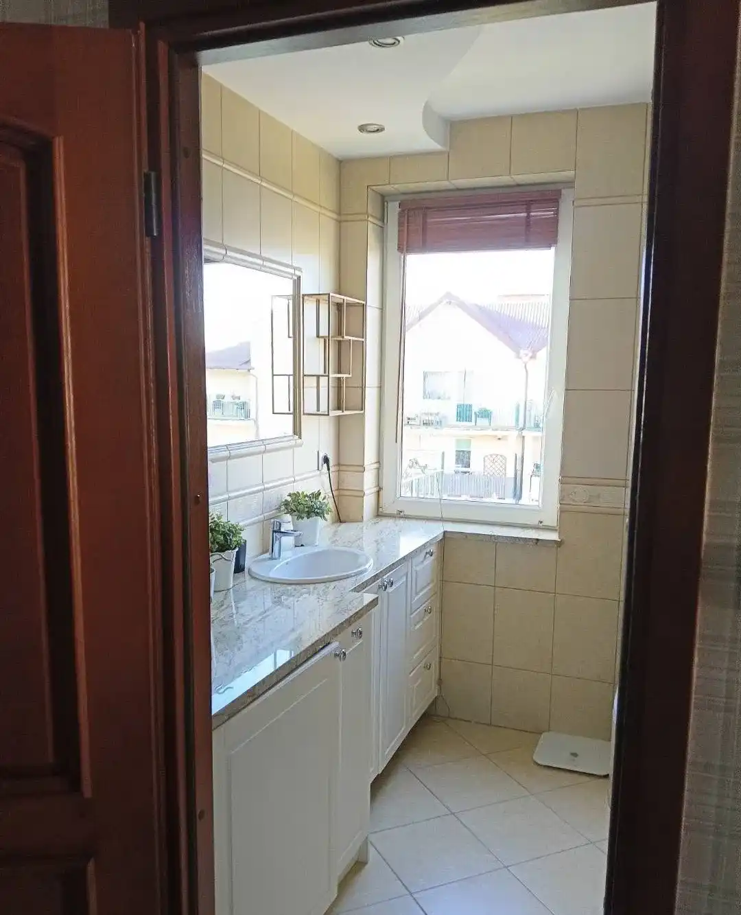 Dwupoziomowe mieszkanie 3-pokojowe z balkonem i piwnicą - zdjęcie 7