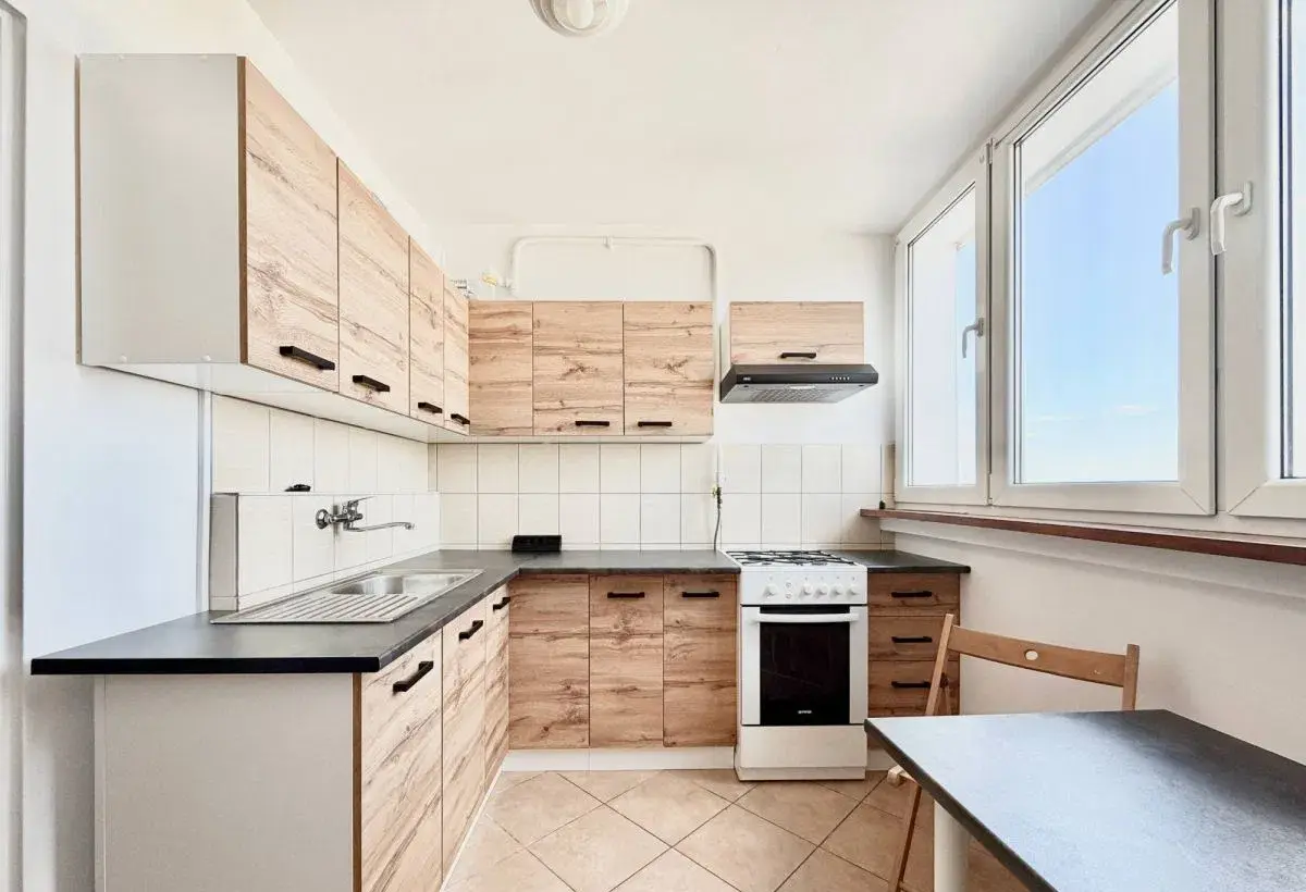 Centrum | Pomorska | 2 os. p | 45m2 | Parking