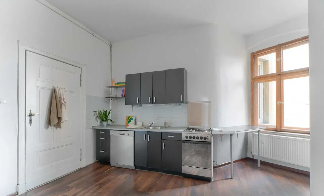 Duży pokój blisko 20 m² - Wierzbięcice 29 (Centrum) - zdjęcie 5