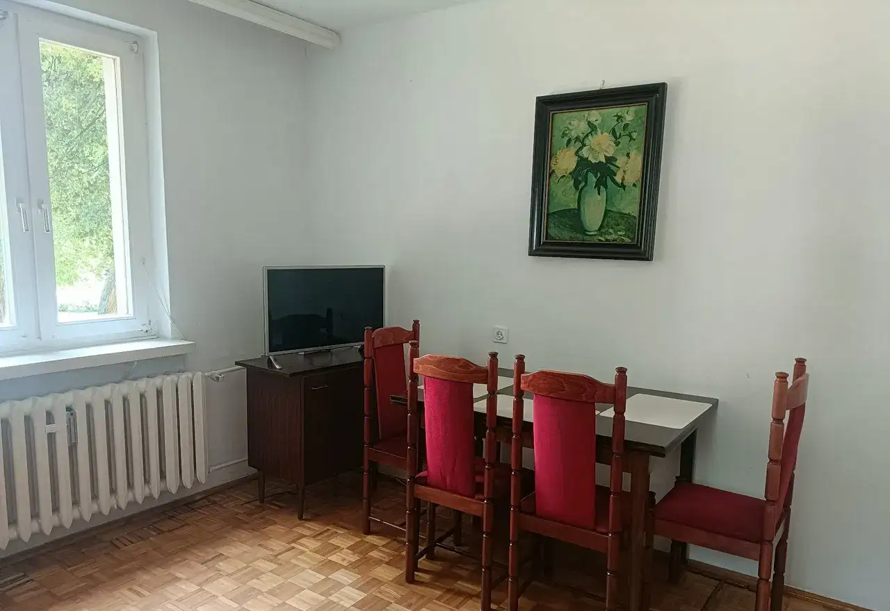 Mieszkanie 3-pokojowe na parterze. - zdjęcie 2