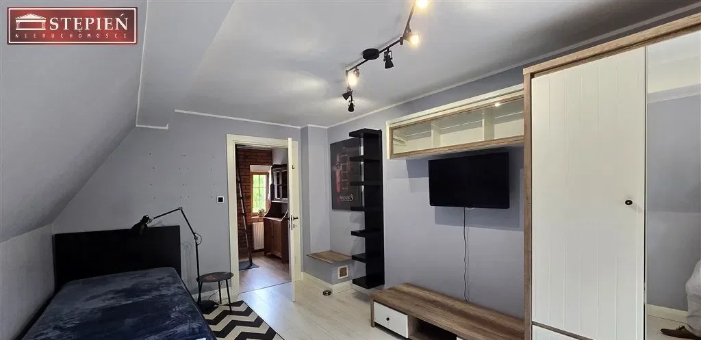 Komfortowy dom na wynajem w centrum Jeleniej Góry - zdjęcie 8