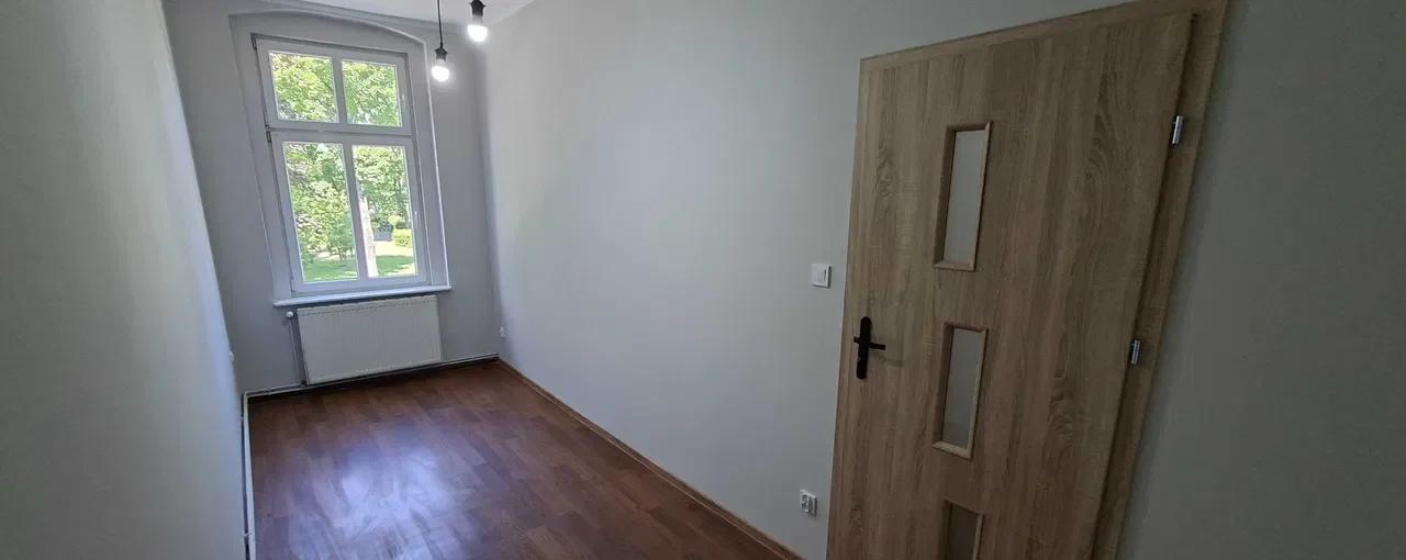 Do wynajęcia duże 3-pokojowe mieszkanie. - zdjęcie 4