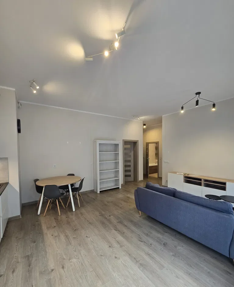 Komfortowy apartament nad Odrą – Atal Towers, ul.Sikorskiego / Centrum - zdjęcie 2
