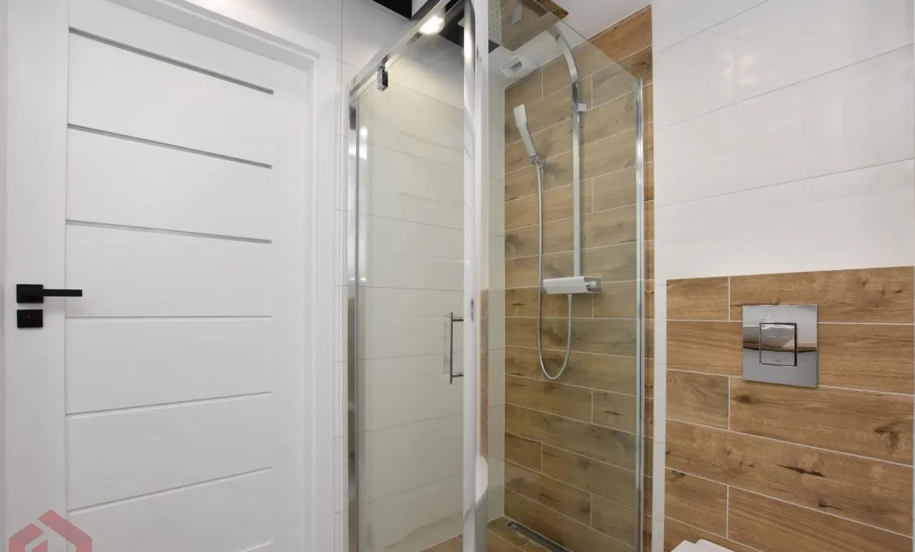 Apartament na 8-piętrze Capital Towers - zdjęcie 8